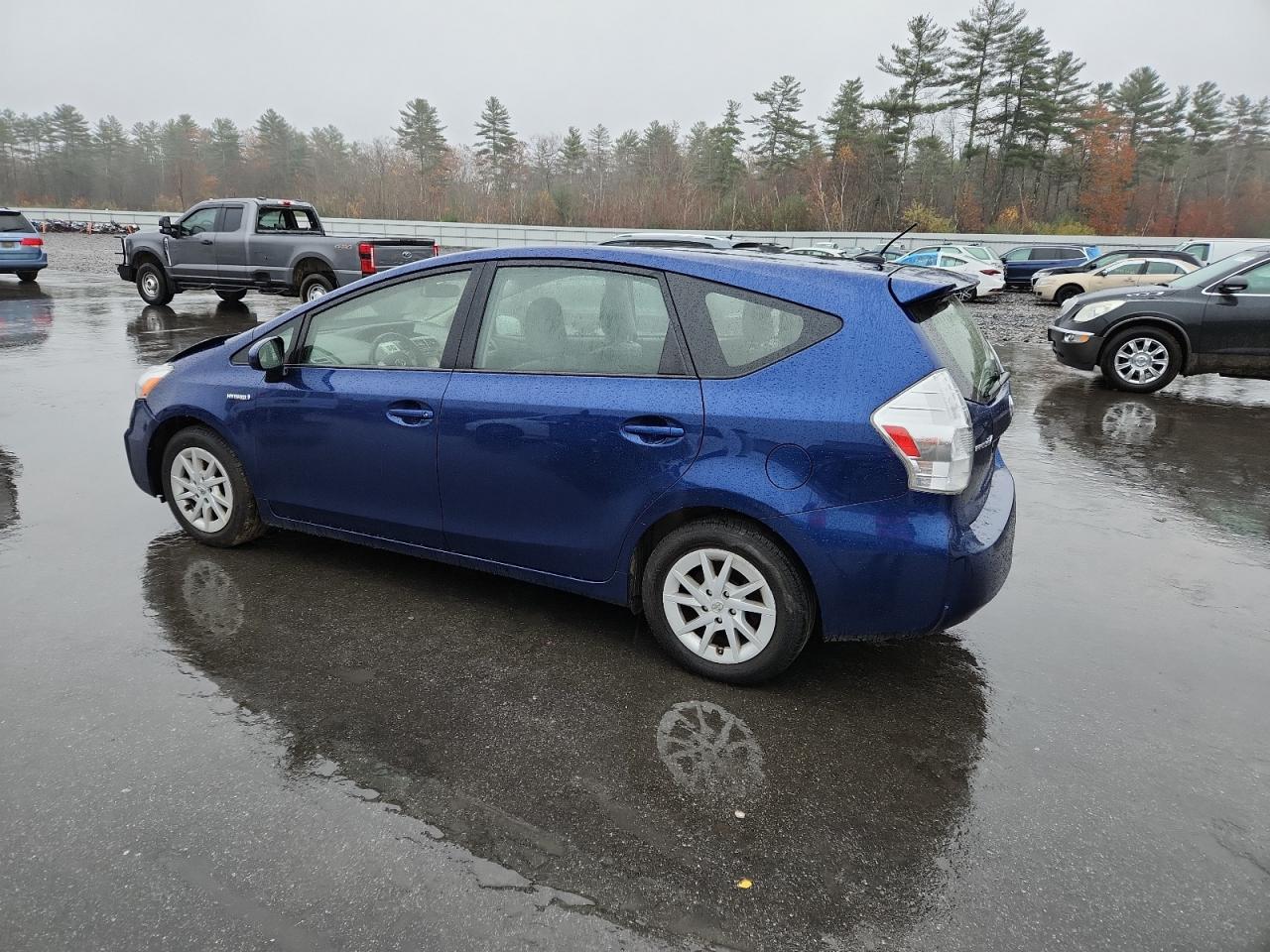 2012 TOYOTA PRIUS V