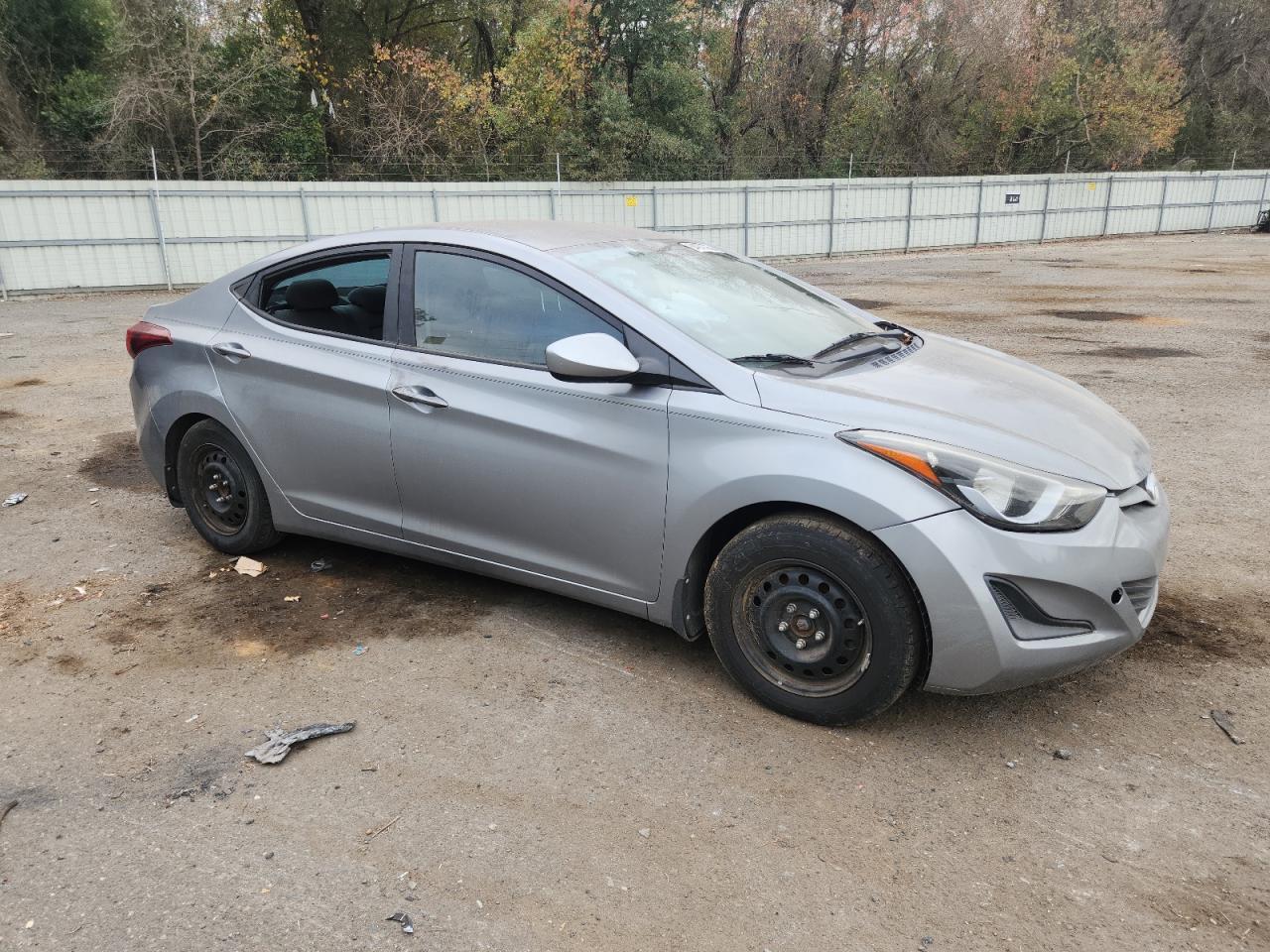 2016 HYUNDAI ELANTRA
