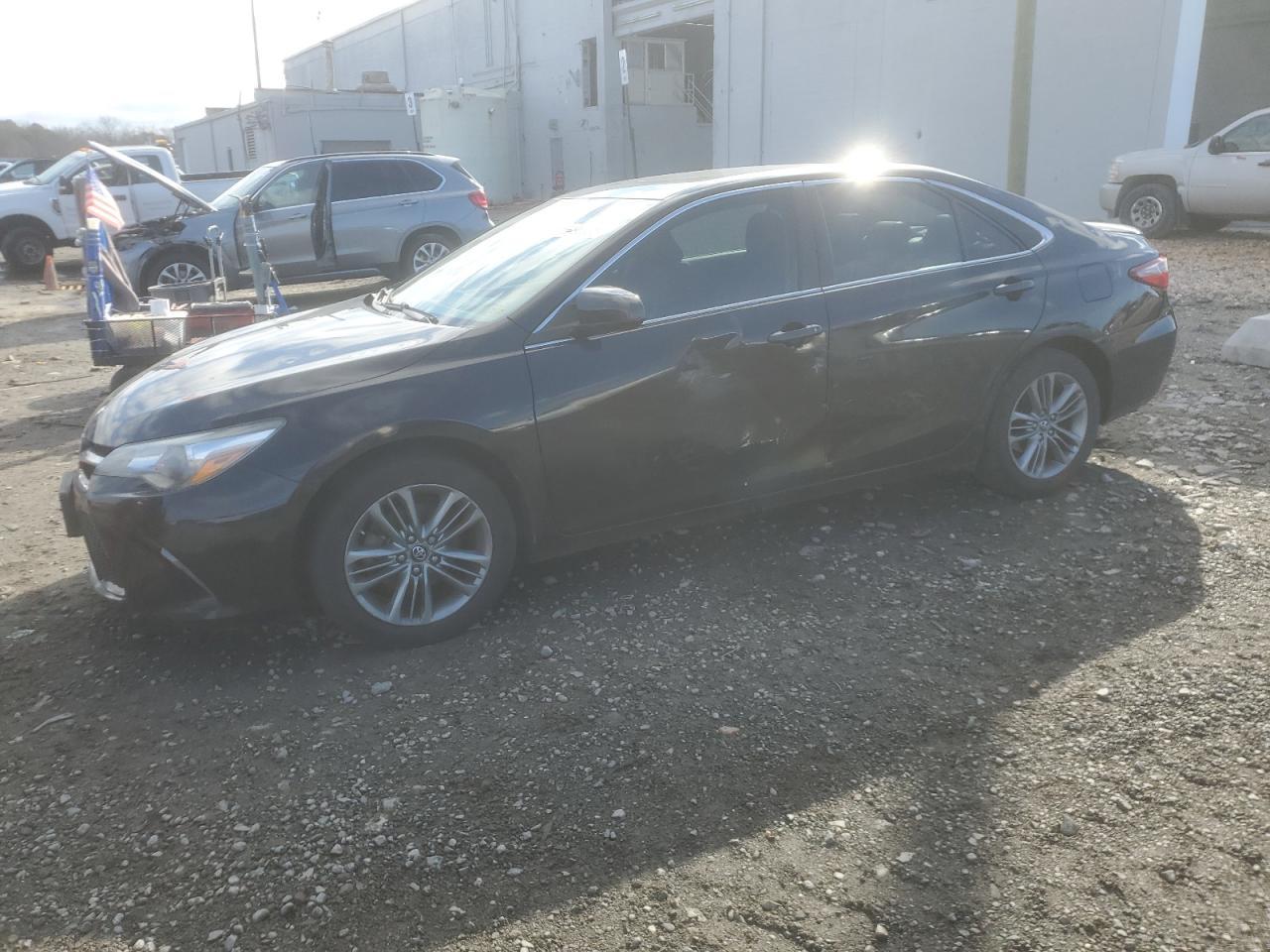 2017 TOYOTA CAMRY