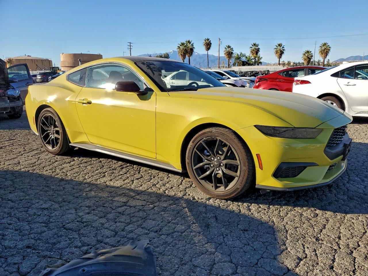2025 FORD MUSTANG