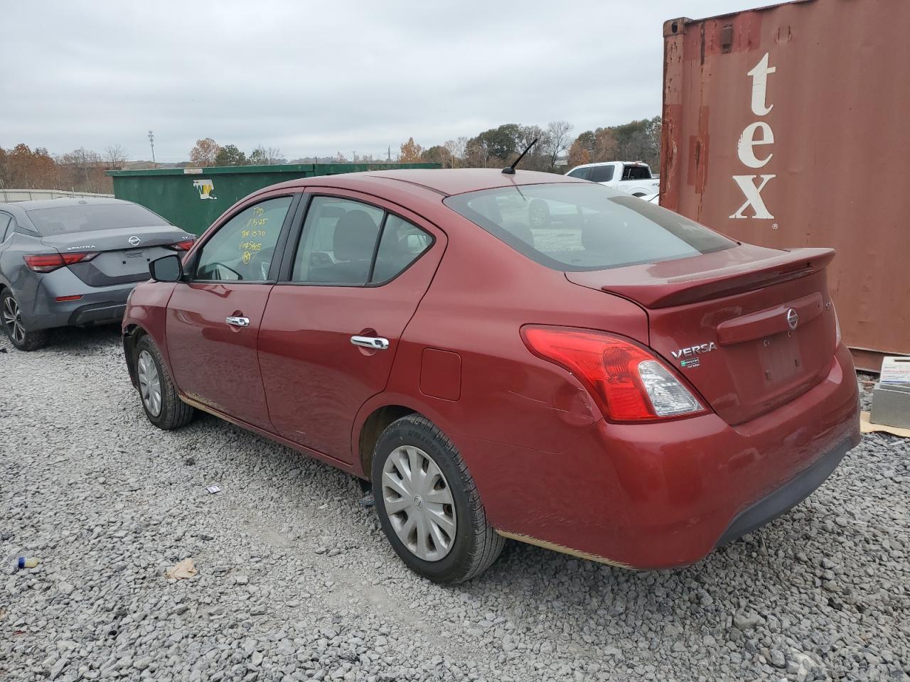 2017 NISSAN VERSA