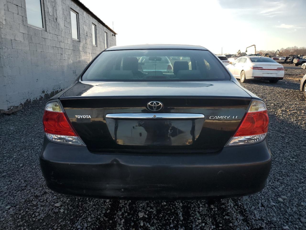 2005 TOYOTA CAMRY