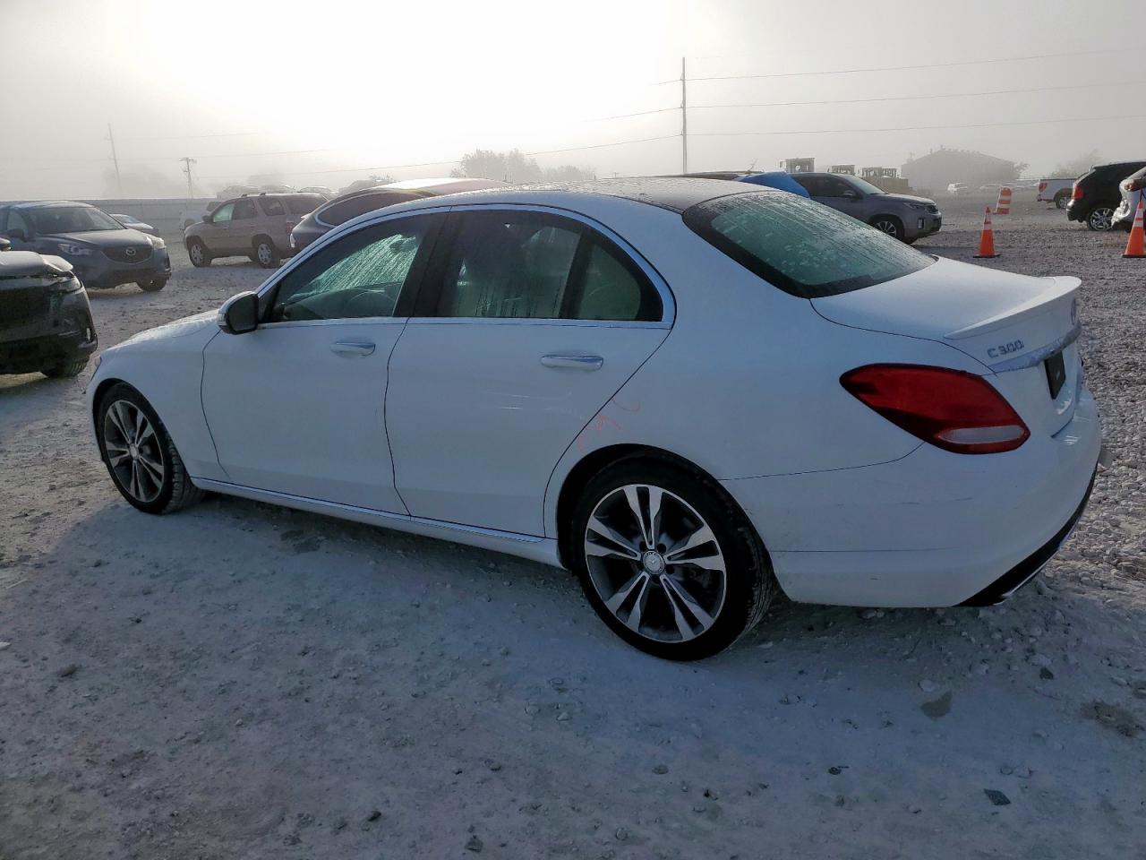 2016 MERCEDES-BENZ C-CLASS