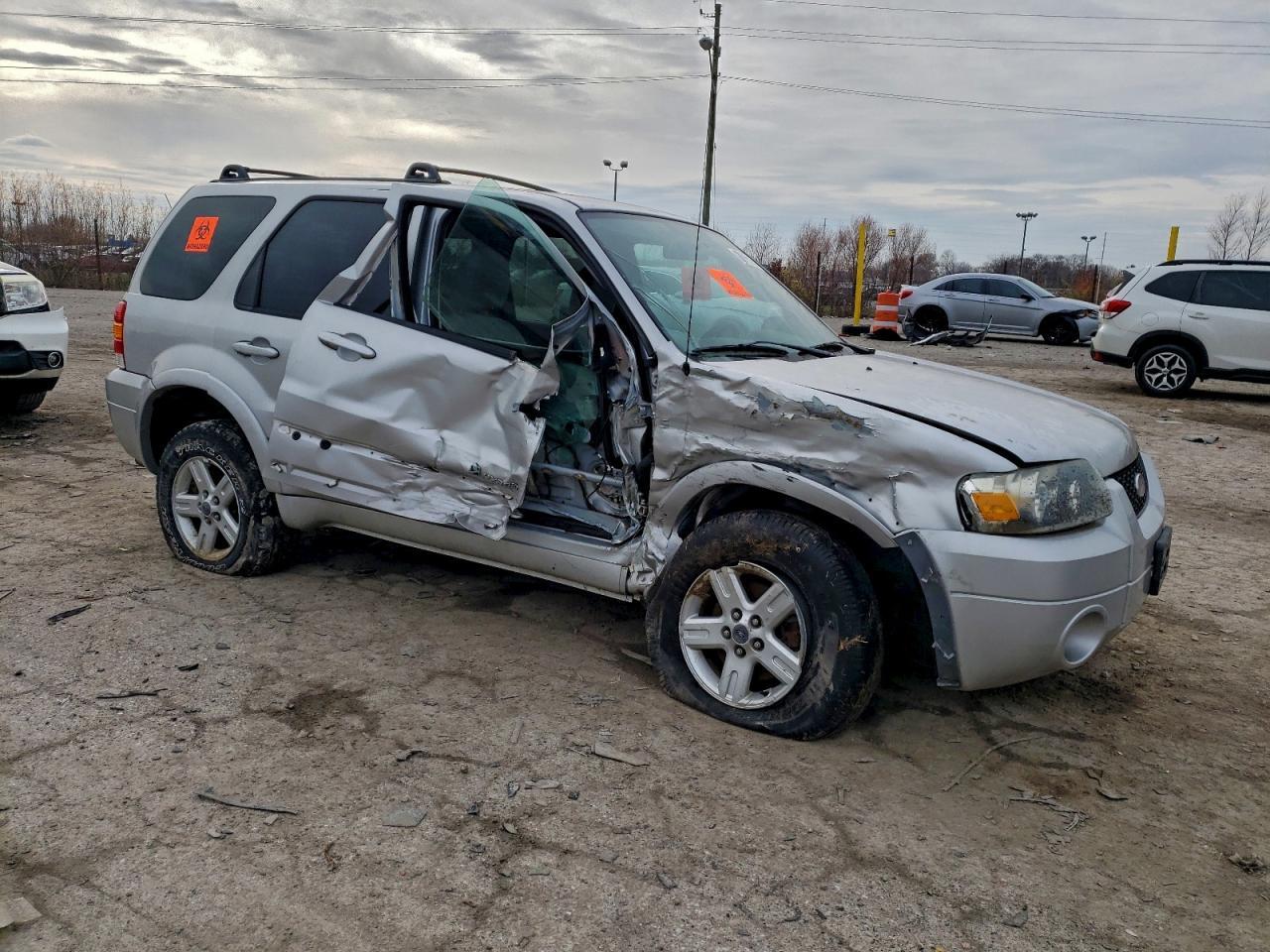 2006 FORD ESCAPE
