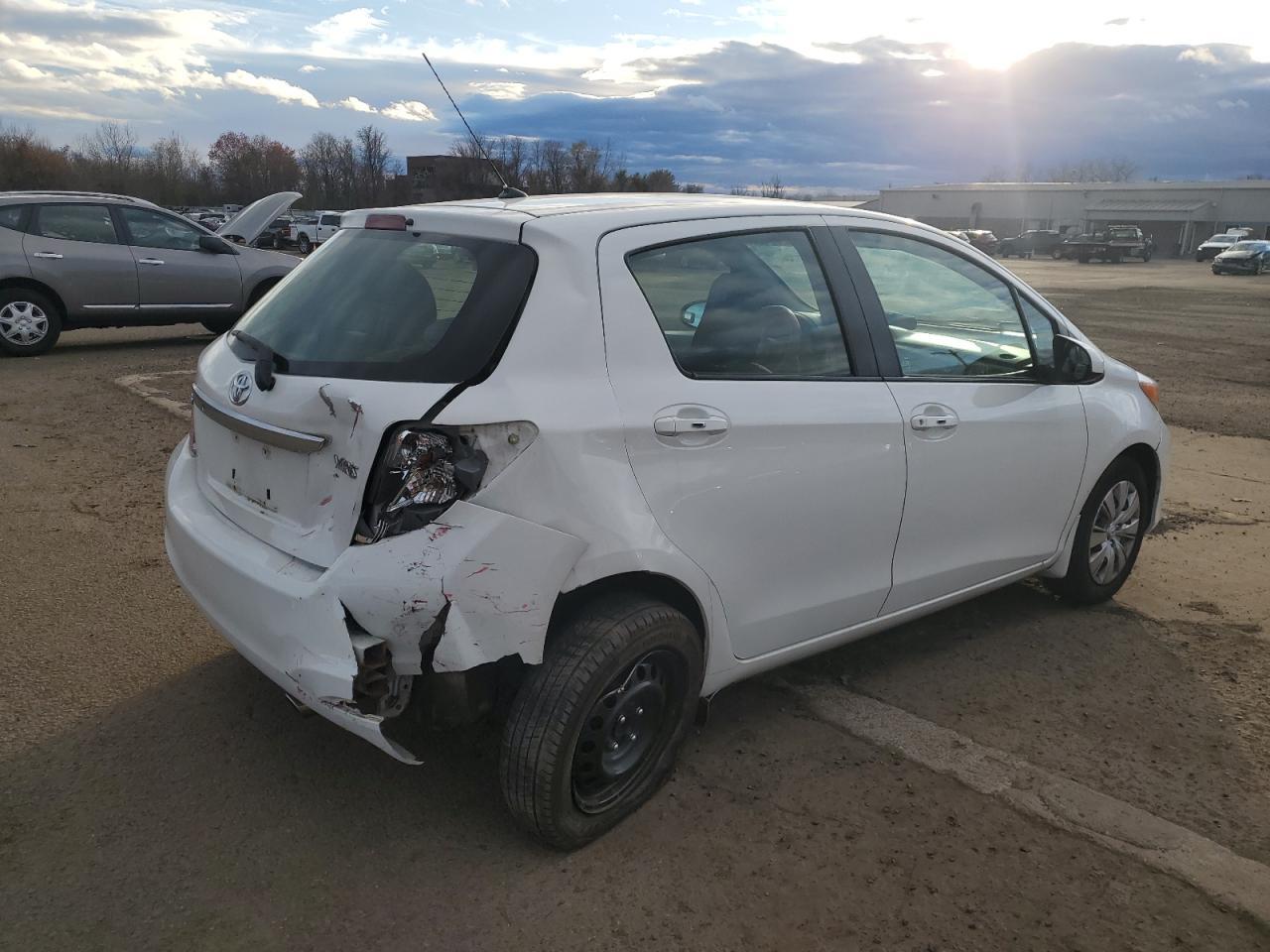 2012 TOYOTA YARIS