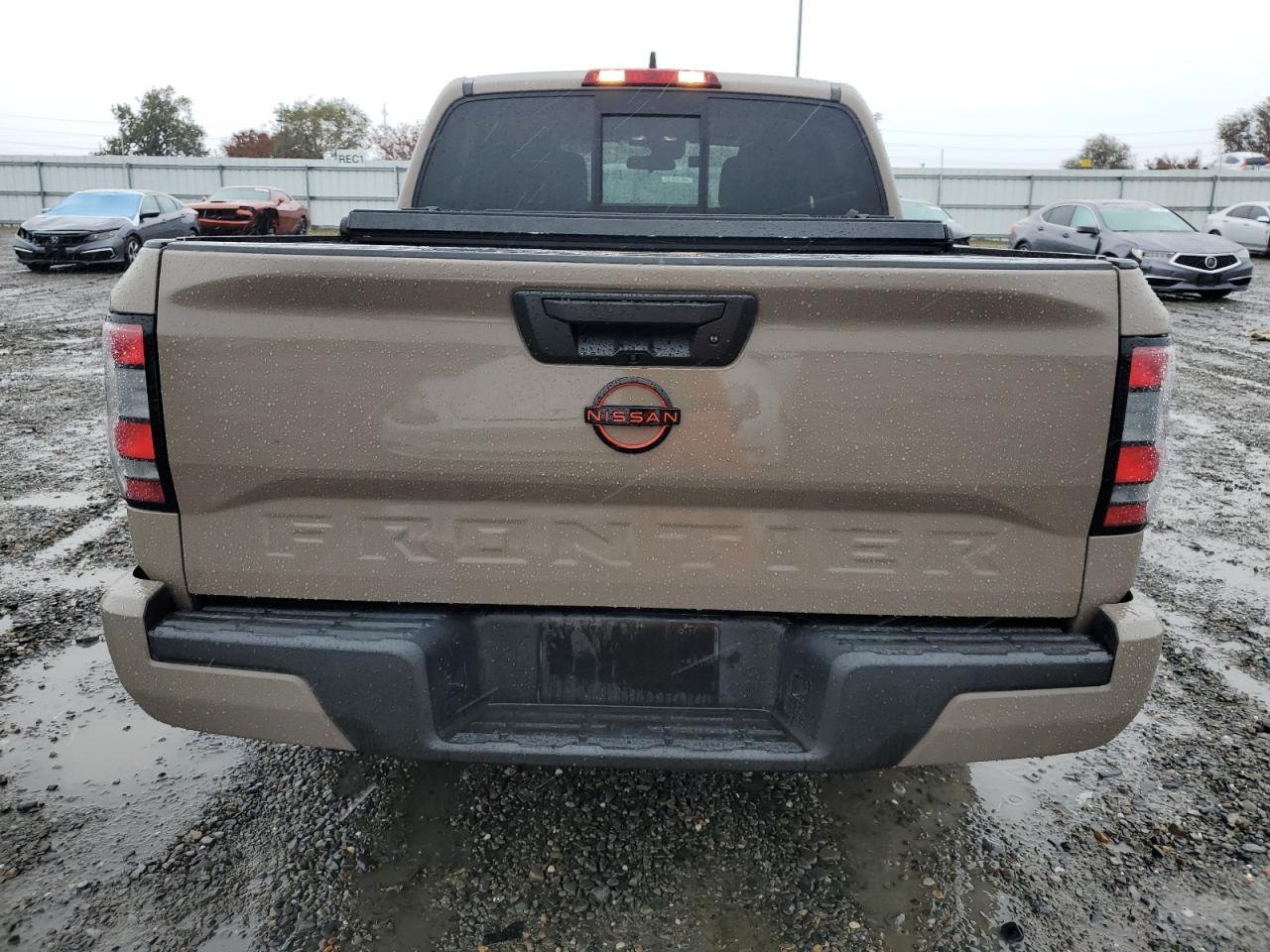 2022 NISSAN Frontier