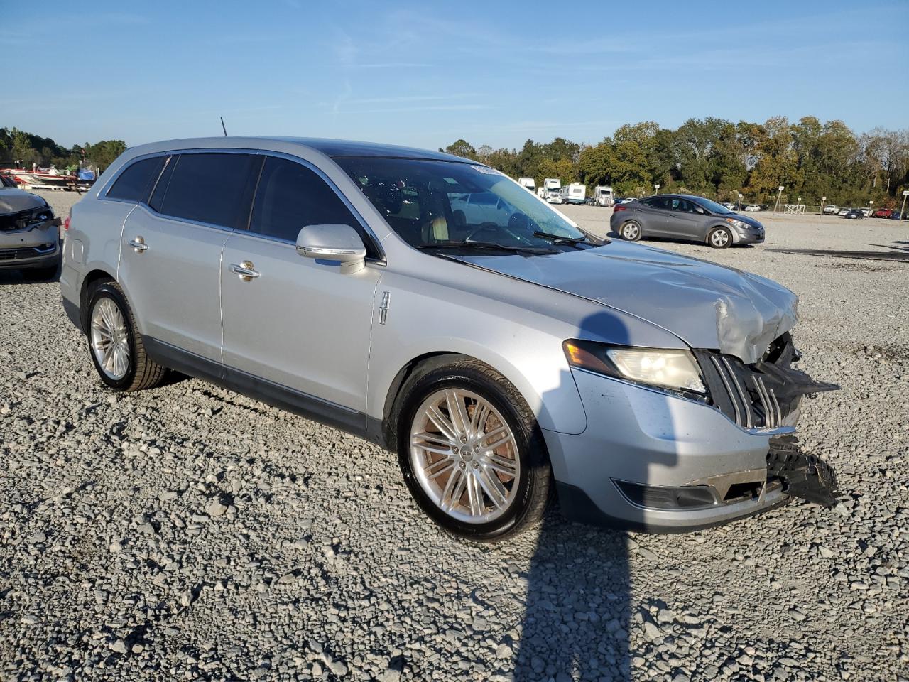 2013 LINCOLN MKT