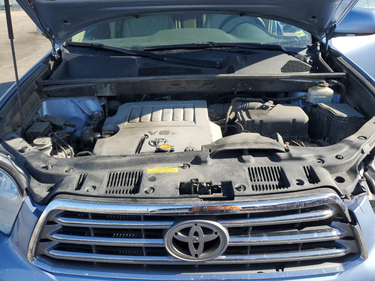 2010 TOYOTA HIGHLANDER
