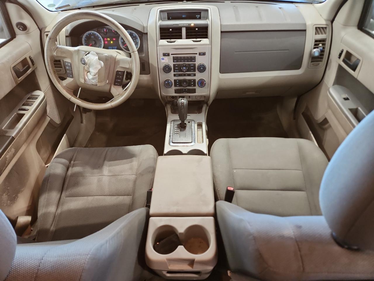 2010 FORD ESCAPE