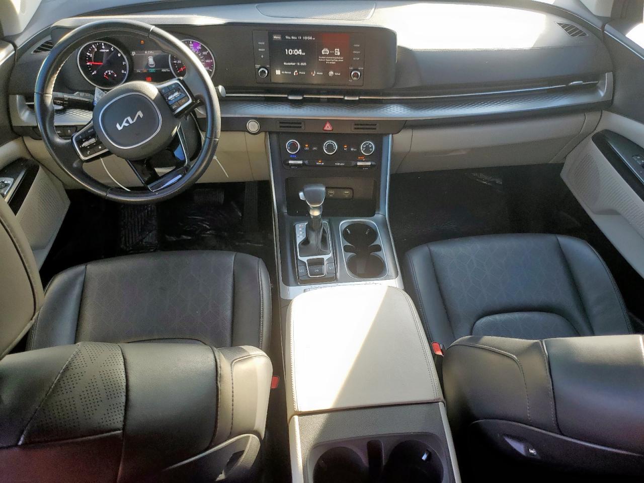 2023 KIA Carnival