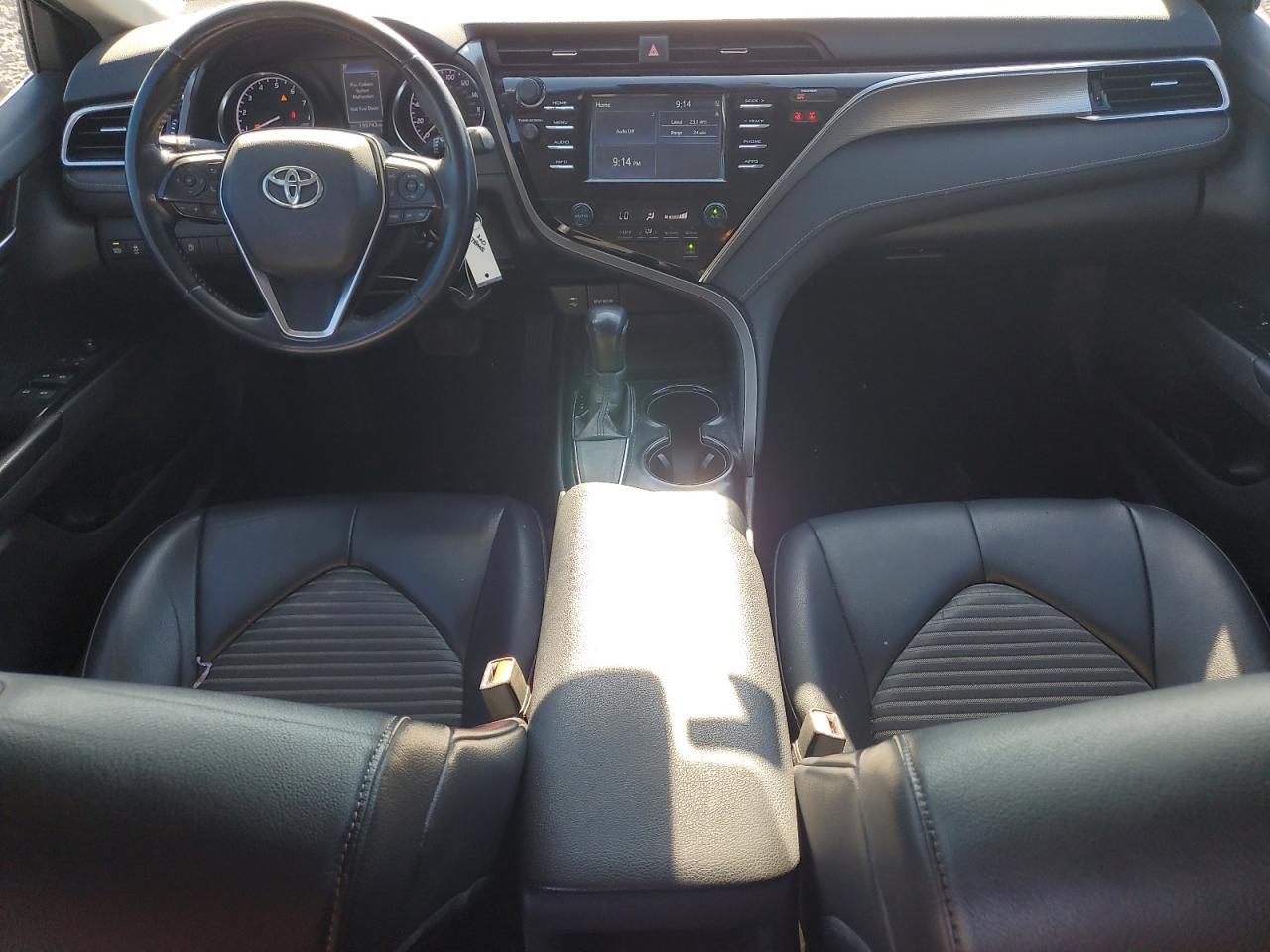 2018 TOYOTA CAMRY