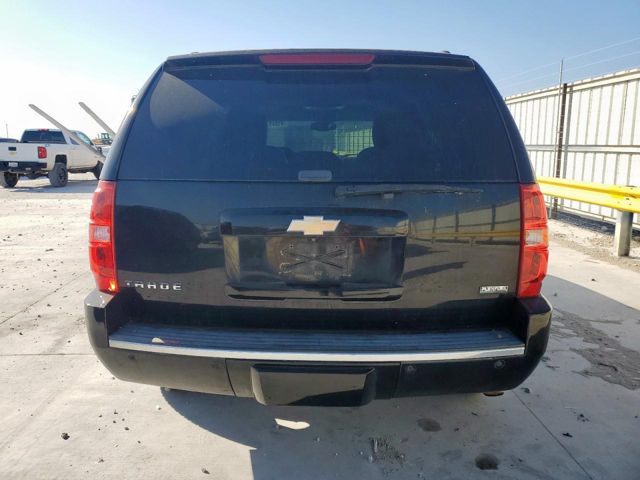 2011 CHEVROLET Tahoe