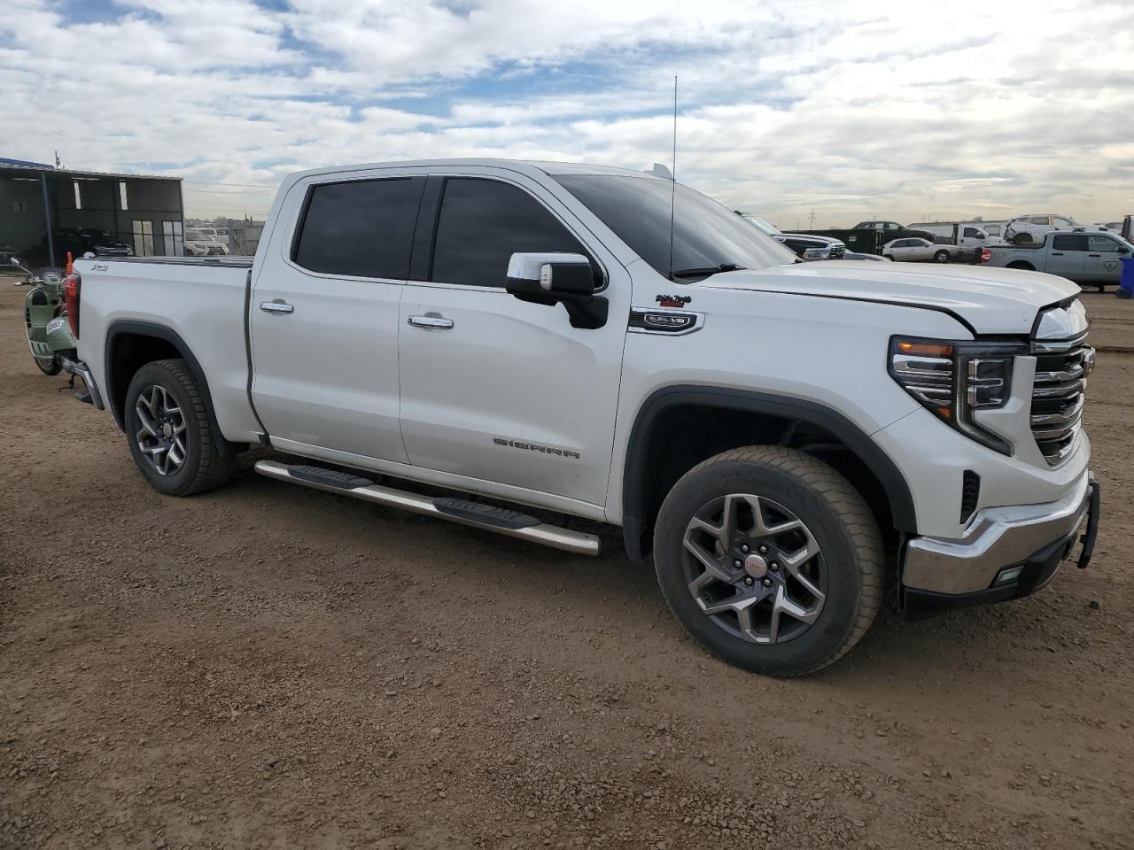 2023 GMC Sierra