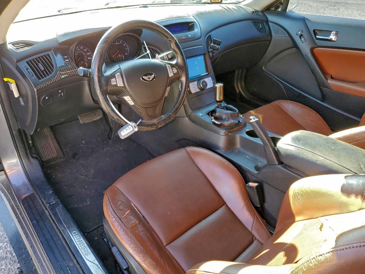 2010 HYUNDAI GENESIS