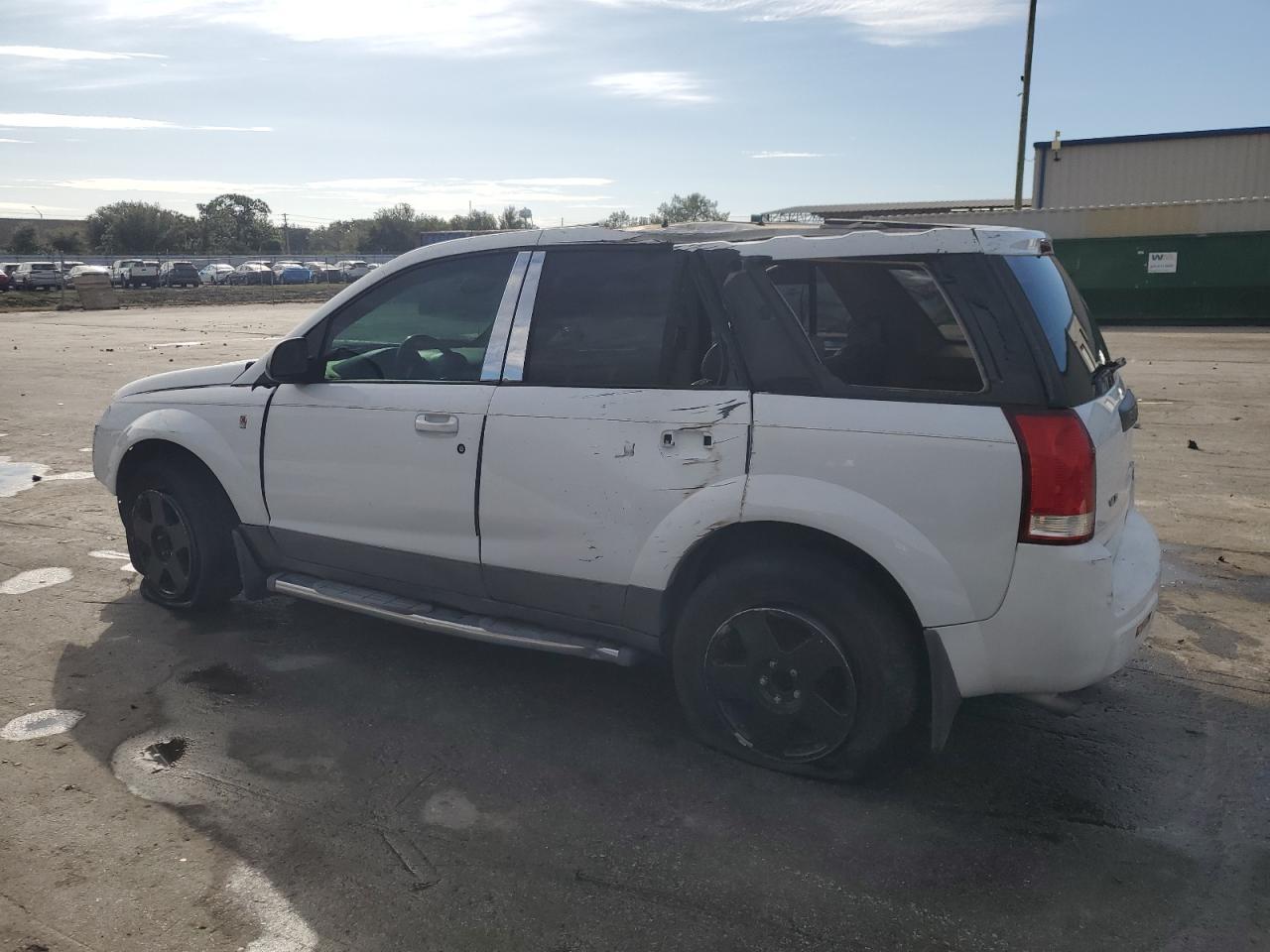 2004 SATURN Vue