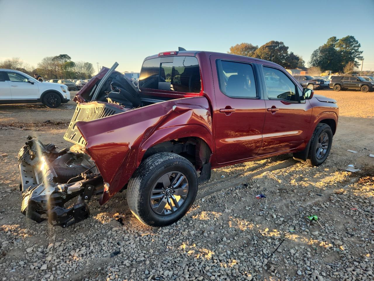 2025 NISSAN Frontier