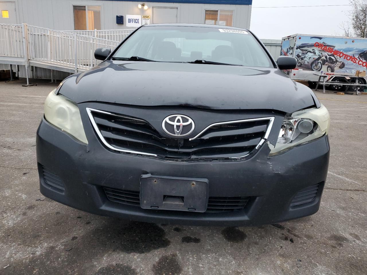 2011 TOYOTA CAMRY