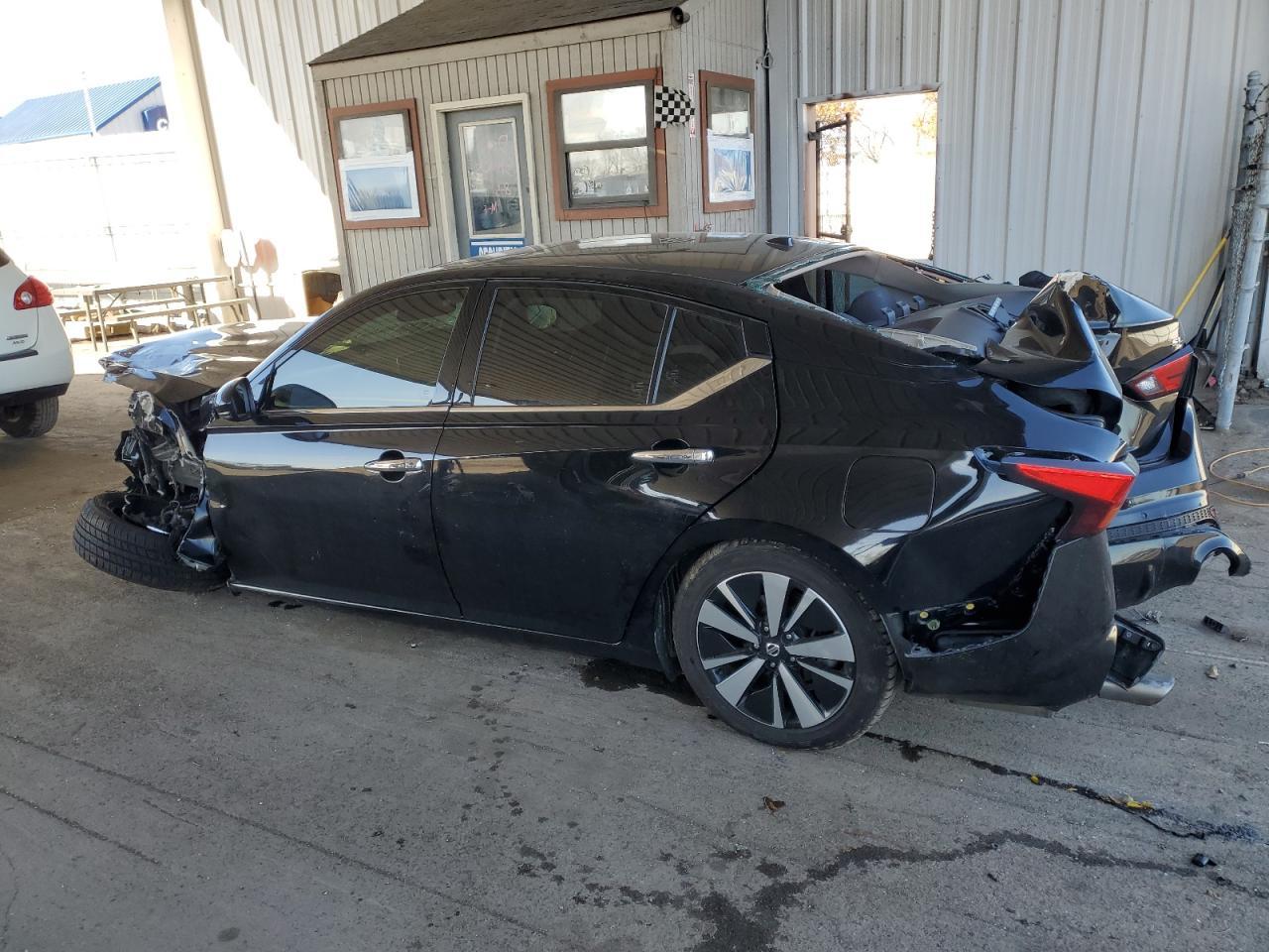 2019 NISSAN ALTIMA