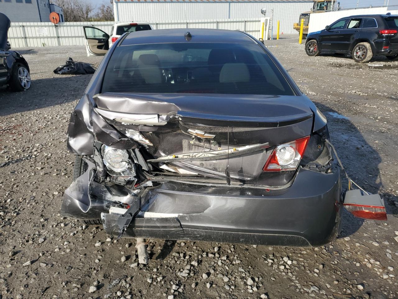 2011 CHEVROLET CRUZE