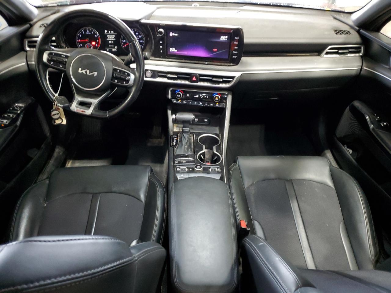 2022 KIA K5