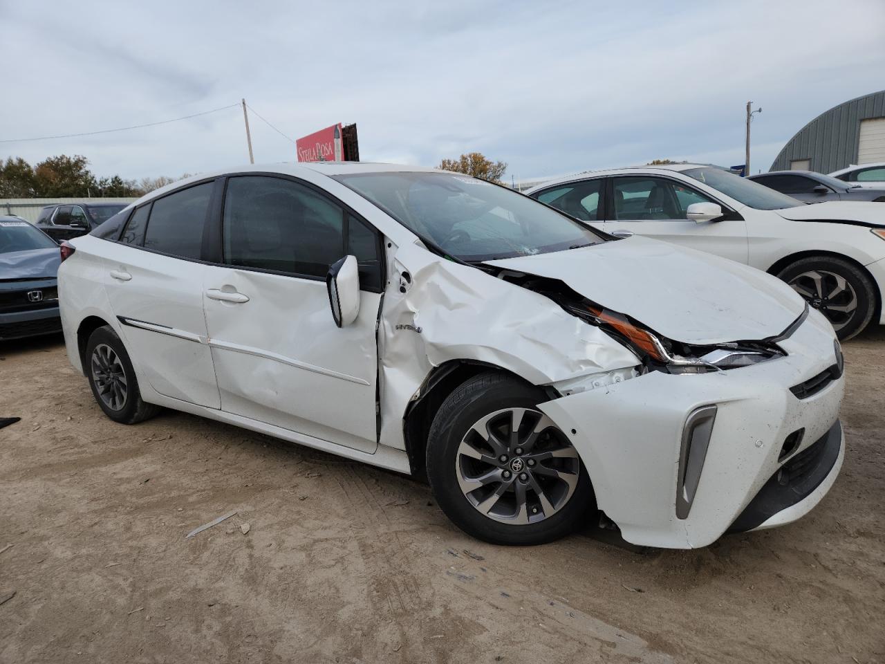 2022 TOYOTA PRIUS