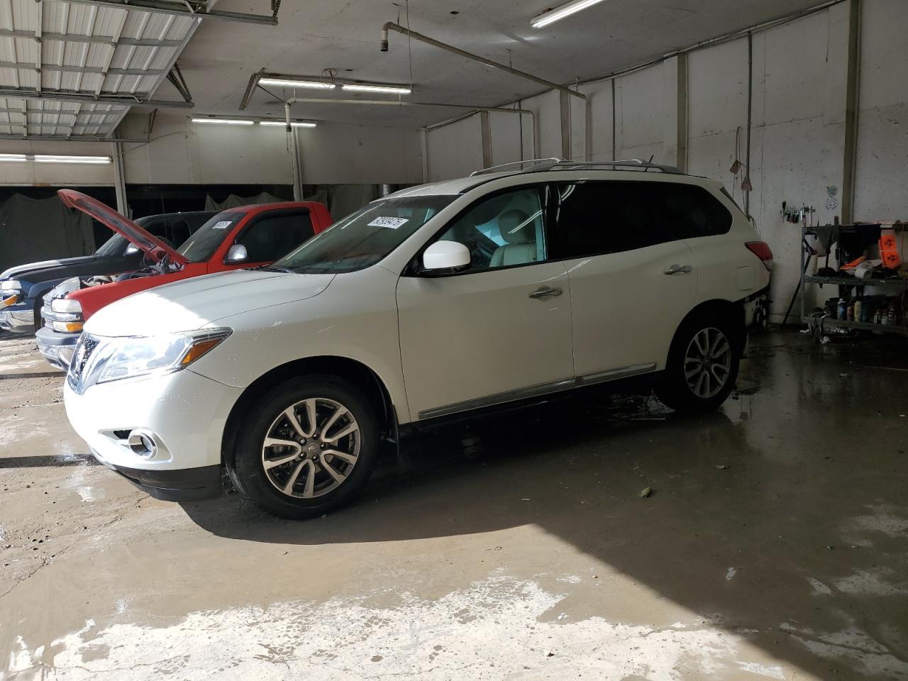2016 NISSAN PATHFINDER