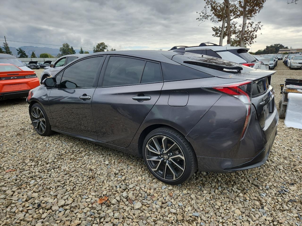 2016 TOYOTA PRIUS