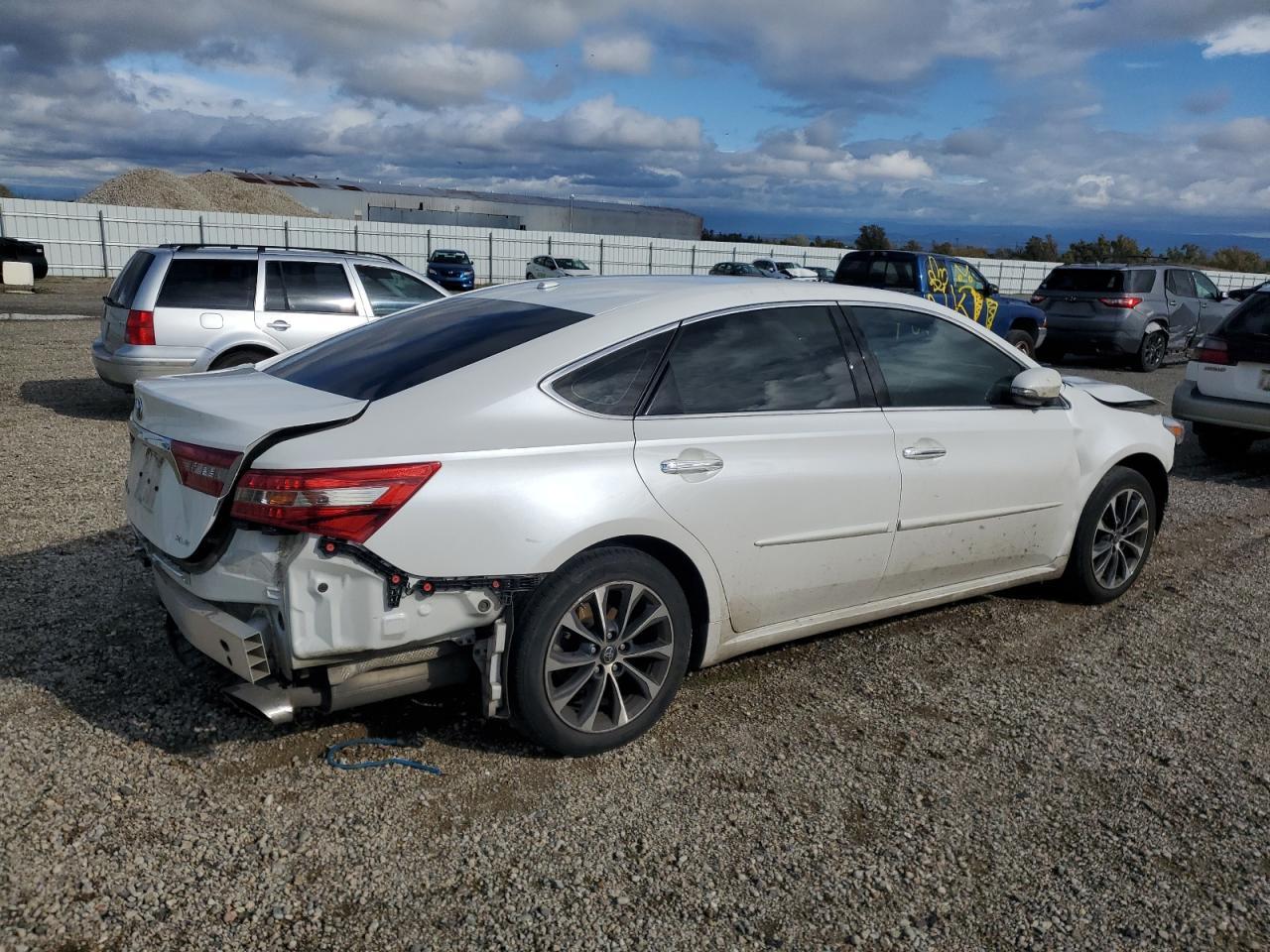2016 TOYOTA Avalon