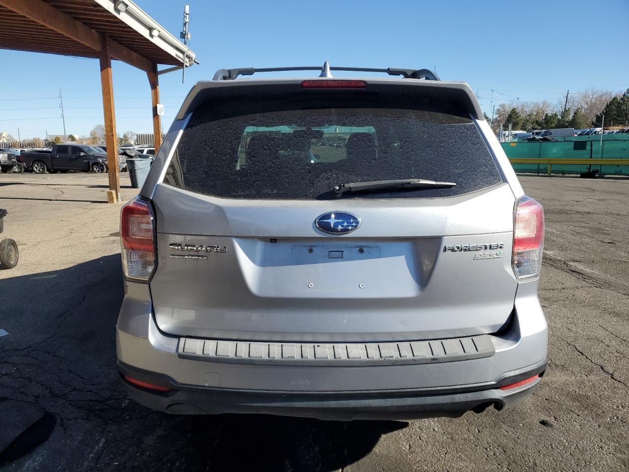 2017 SUBARU FORESTER