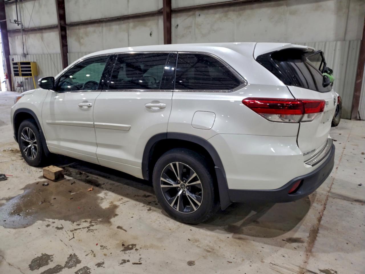 2018 TOYOTA HIGHLANDER