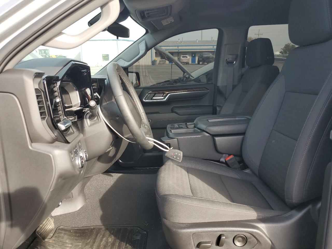 2024 GMC Sierra