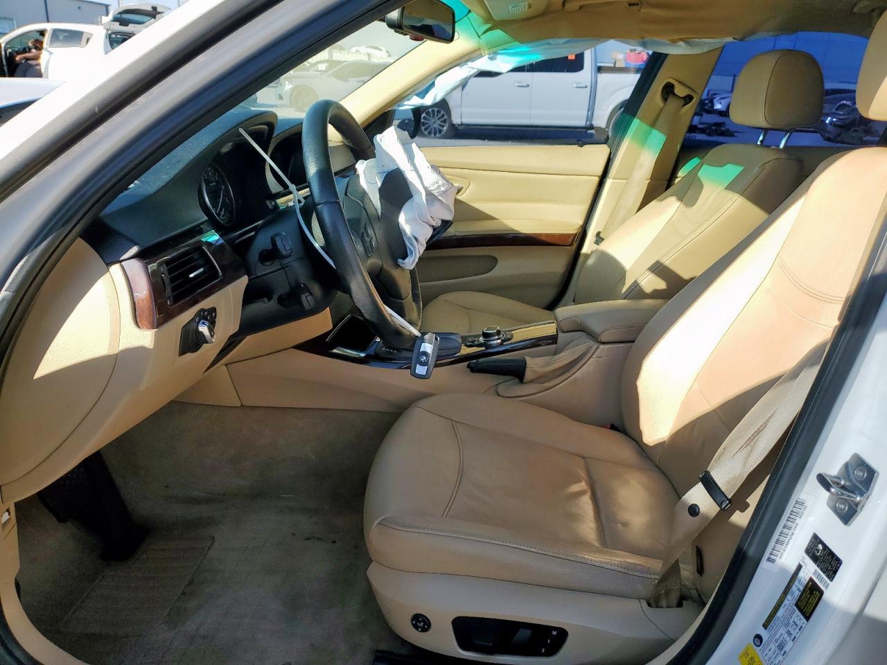 2011 BMW 3 SERIES