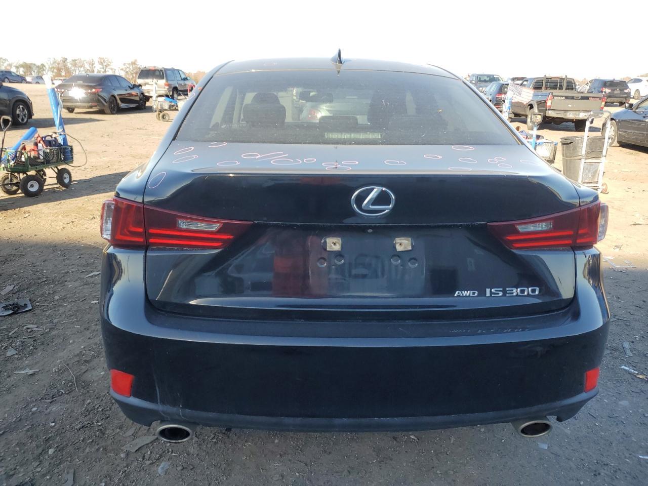 2016 LEXUS IS 300