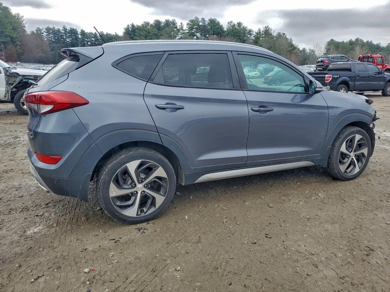 2017 HYUNDAI TUCSON