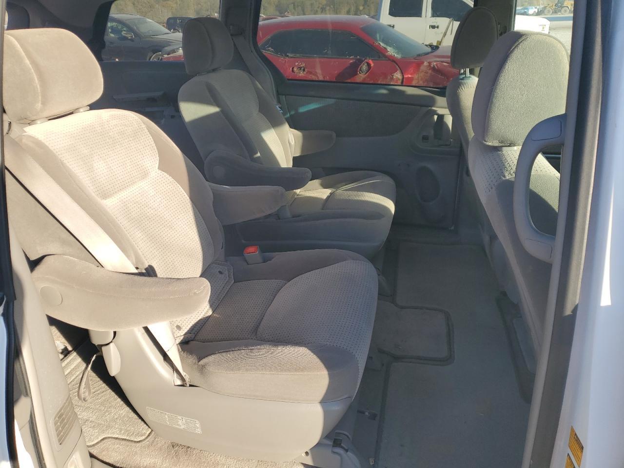 2008 TOYOTA SIENNA