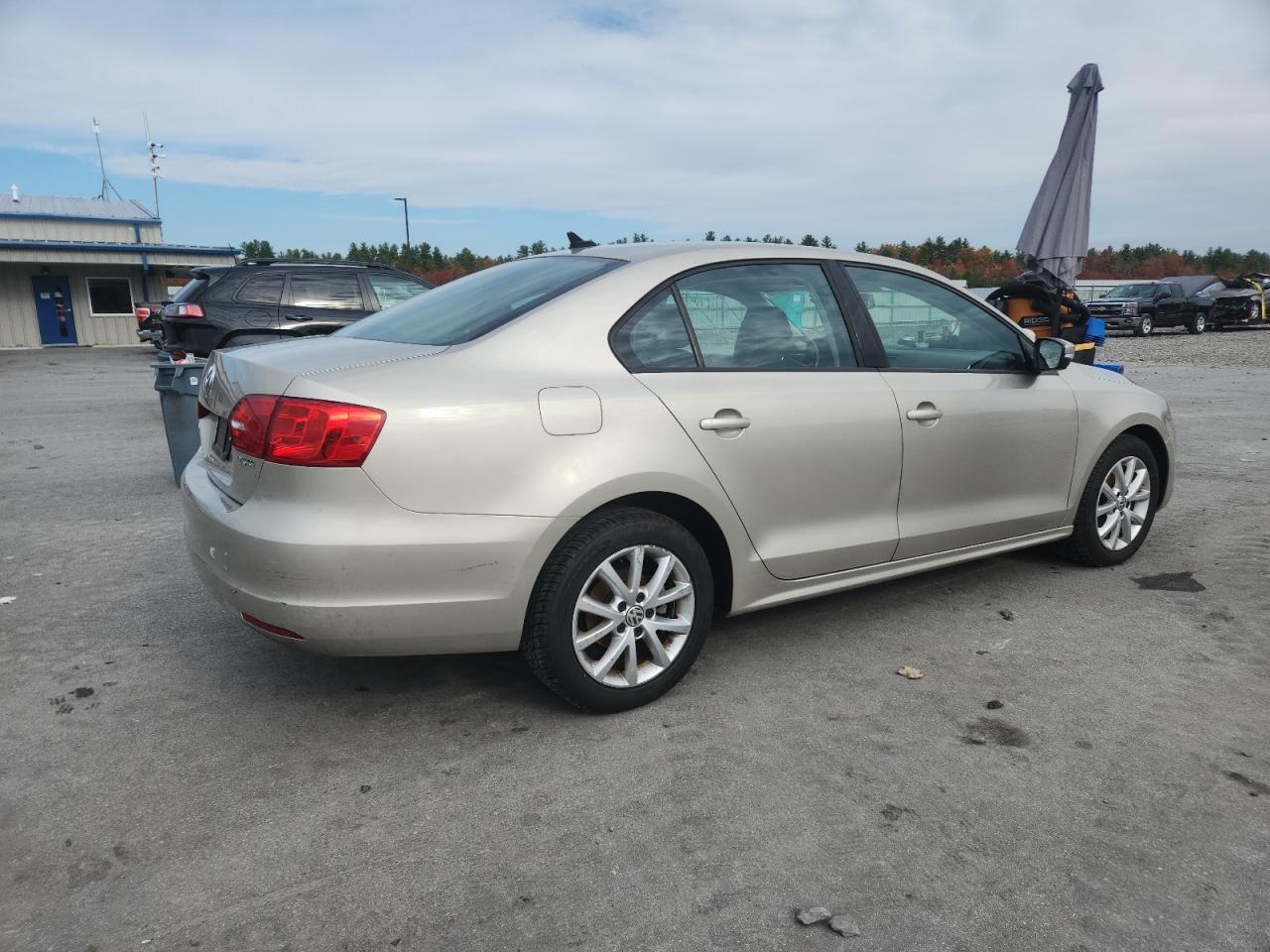 2012 VOLKSWAGEN JETTA