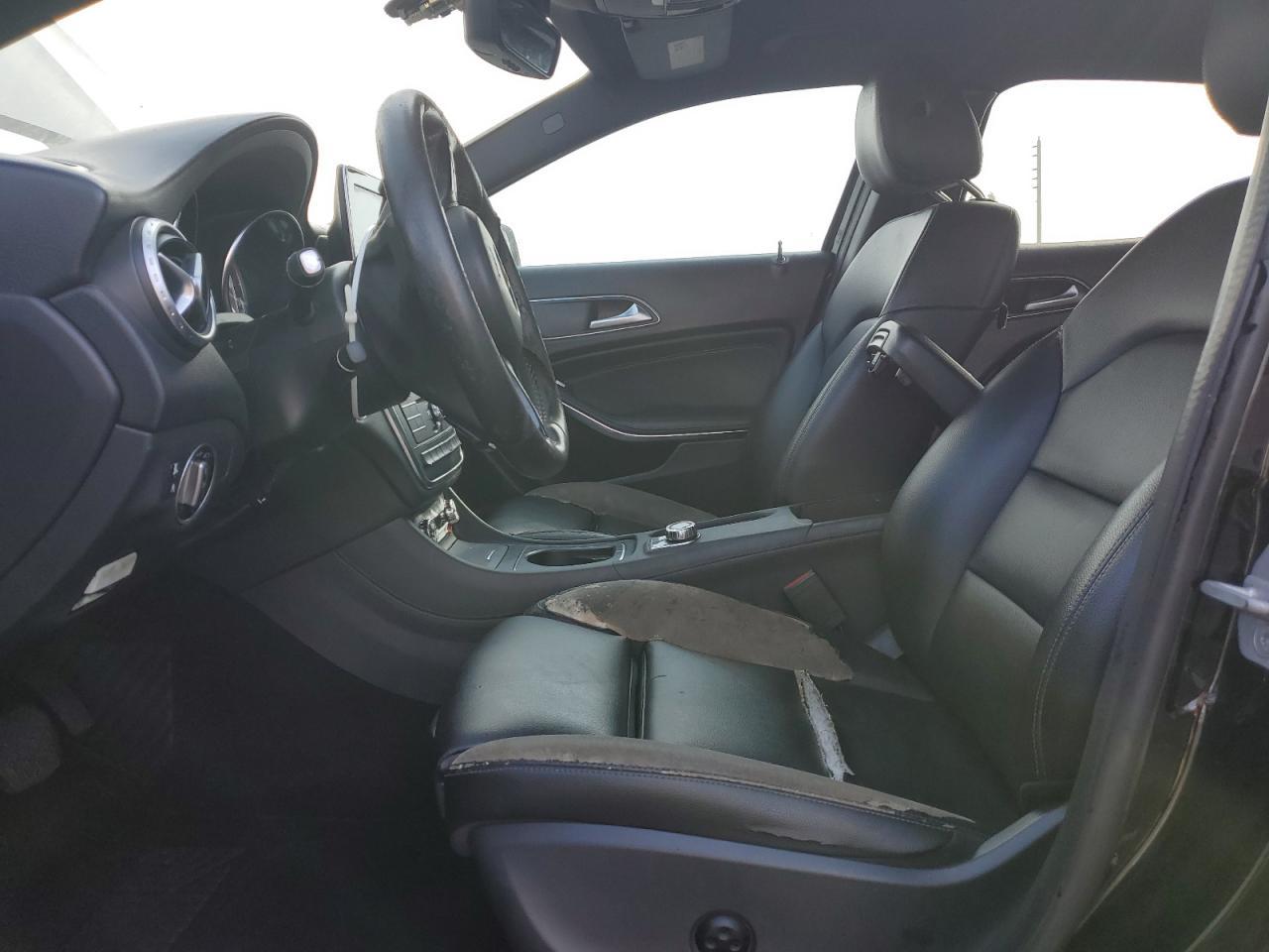 2016 MERCEDES-BENZ GLA-Class