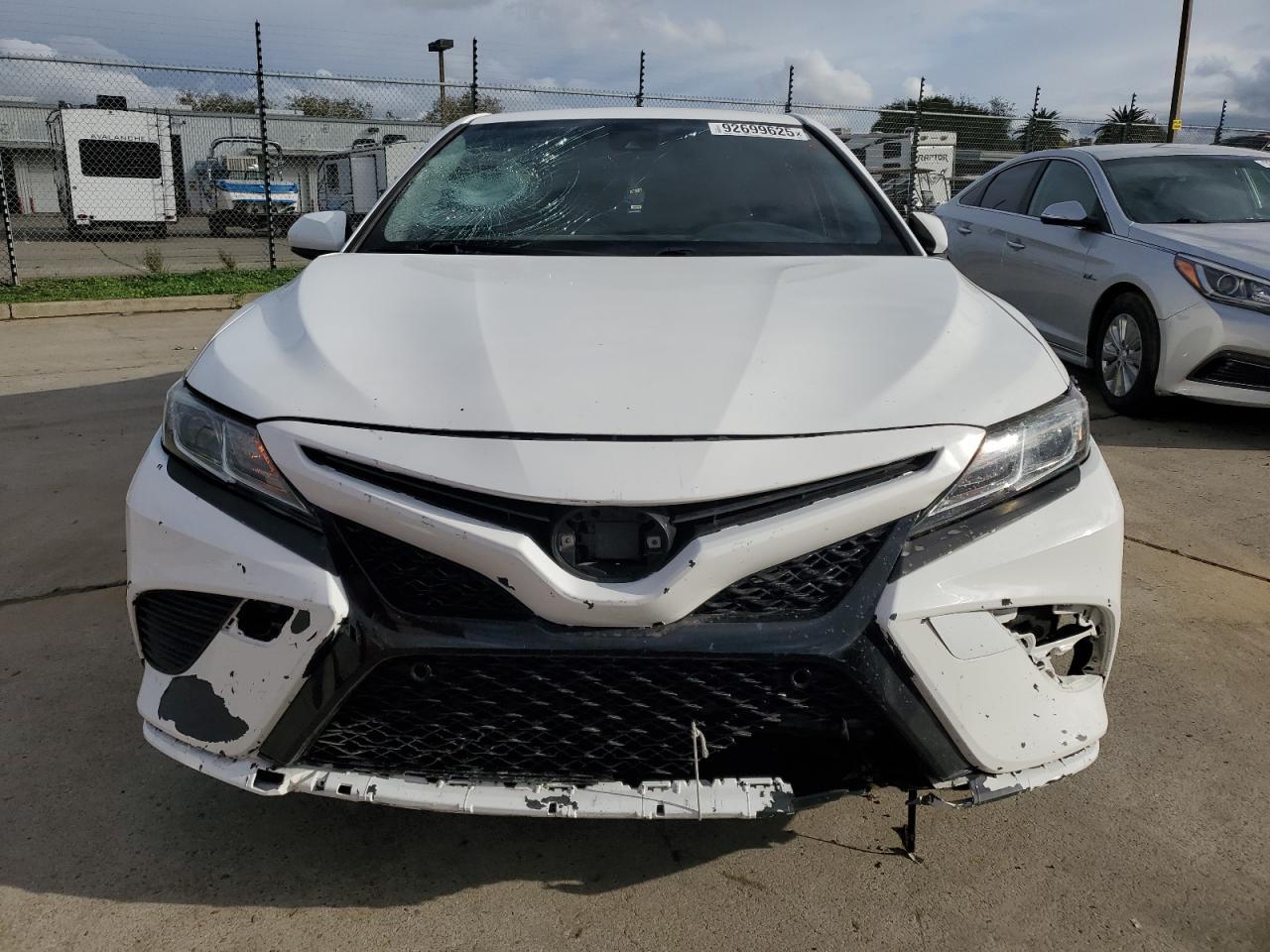 2018 TOYOTA CAMRY