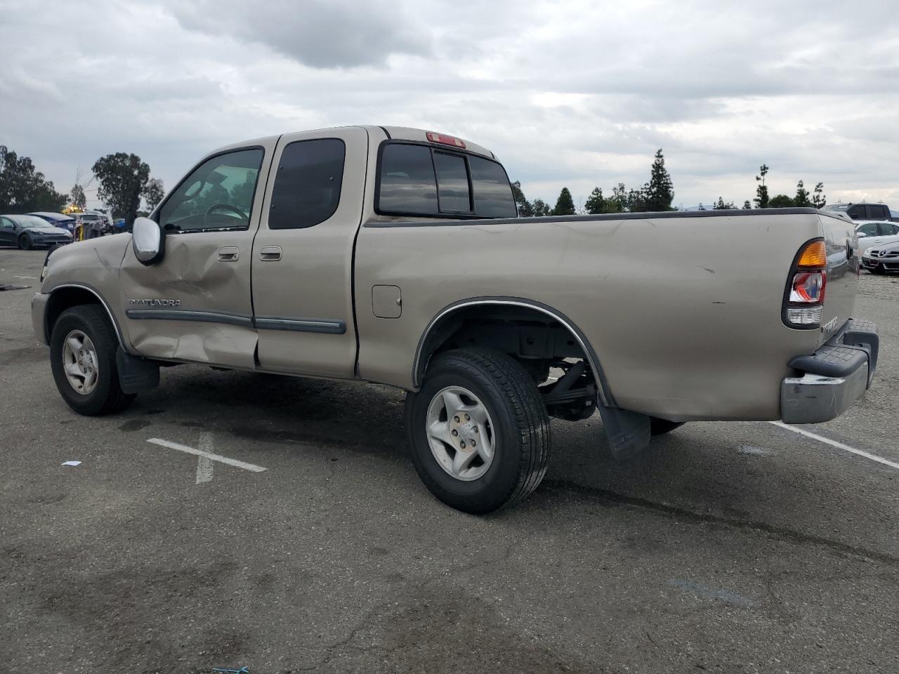 2004 TOYOTA TUNDRA