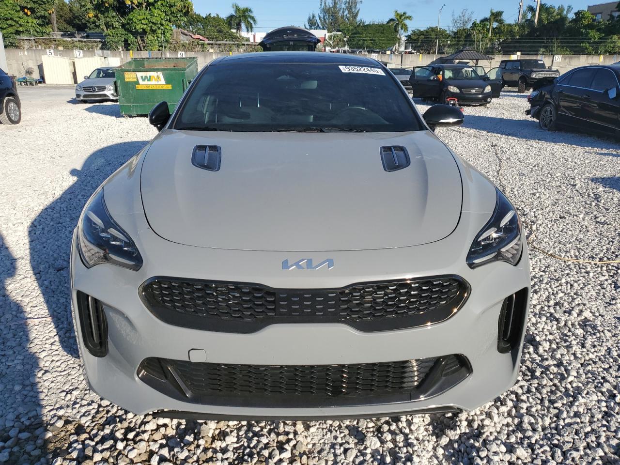 2023 KIA Stinger