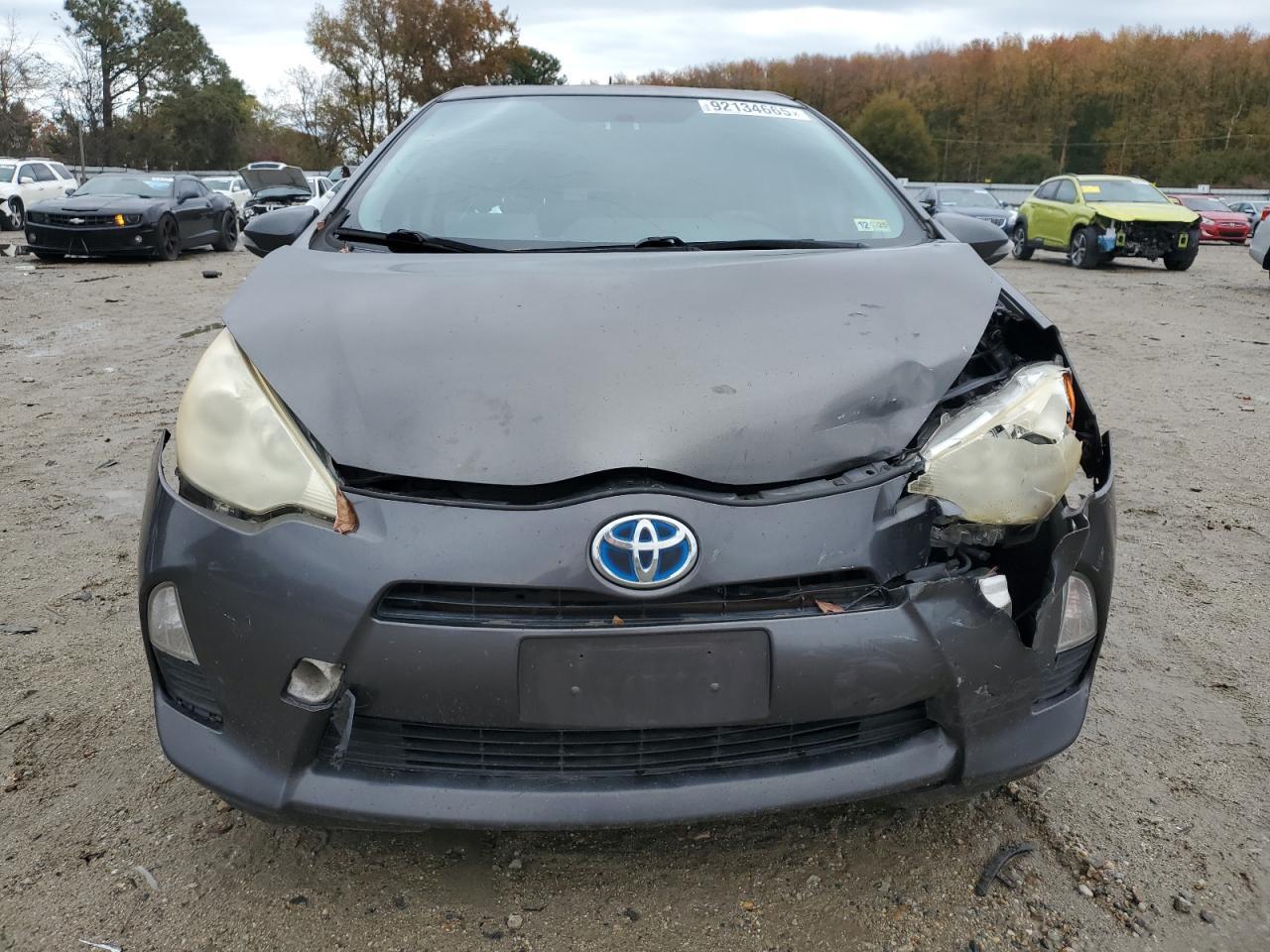 2012 TOYOTA Prius c