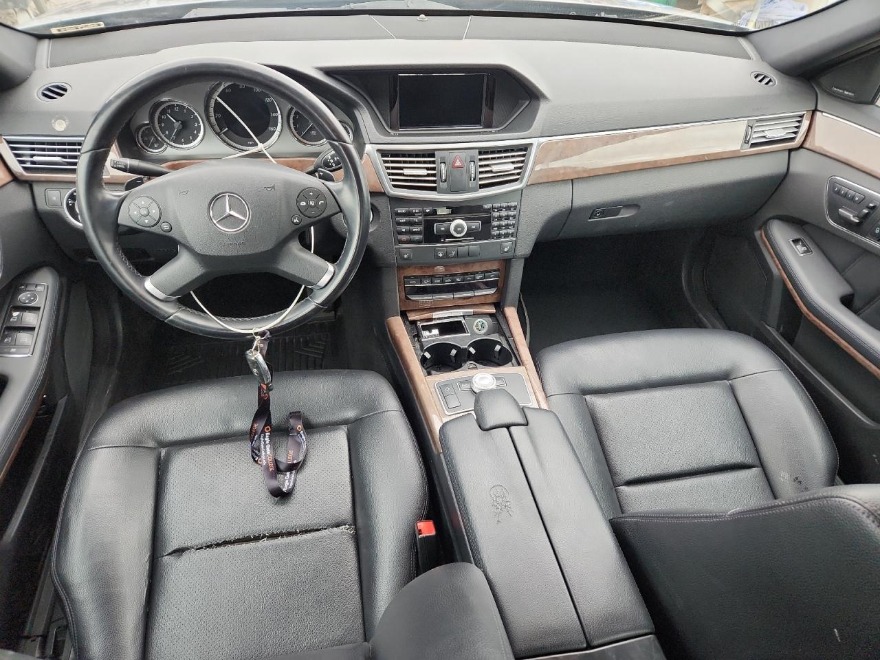 2011 MERCEDES-BENZ E-Class
