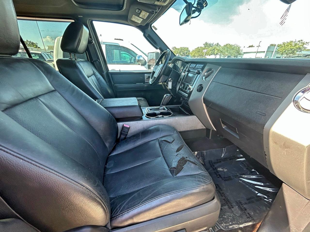2011 FORD Expedition