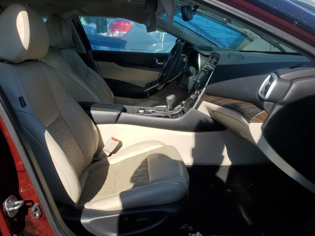 2016 NISSAN Maxima