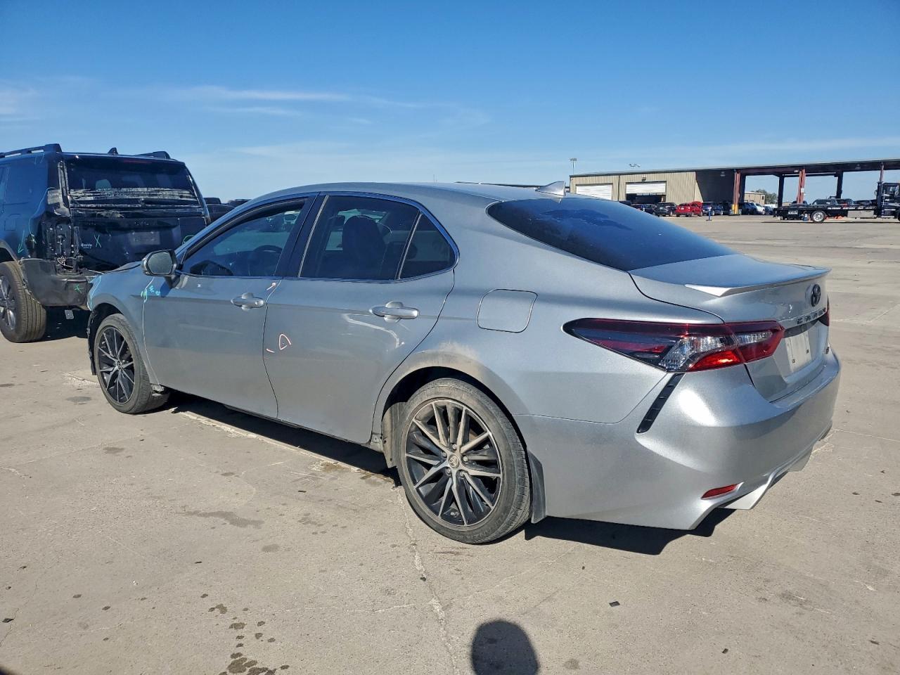 2024 TOYOTA CAMRY