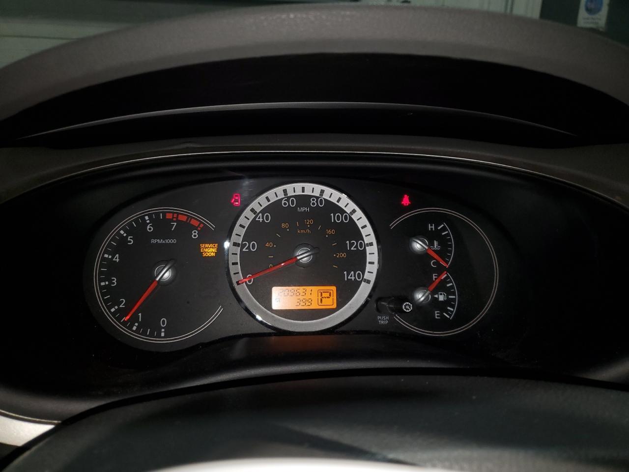 2008 NISSAN Quest