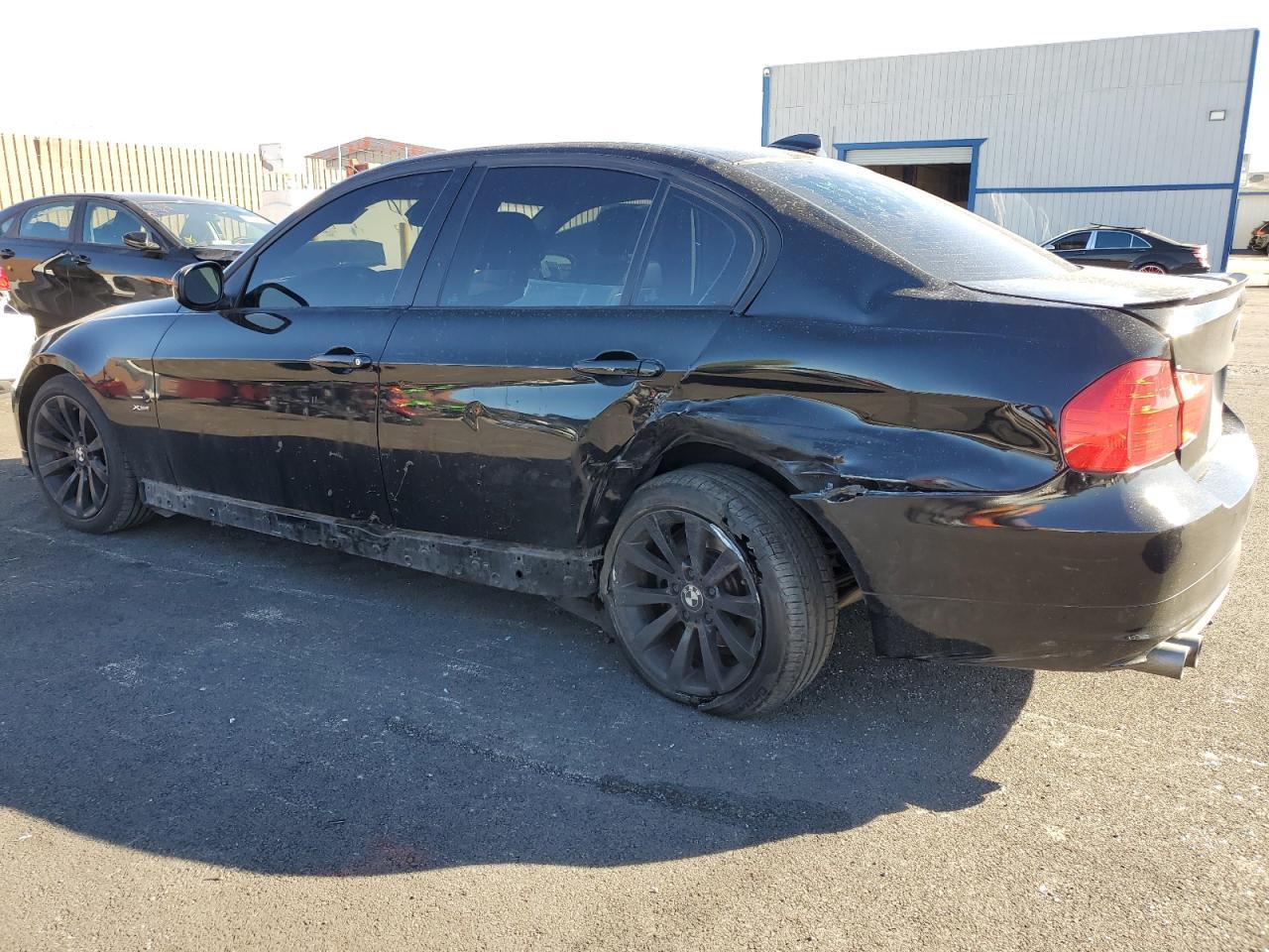 2011 BMW 3 SERIES
