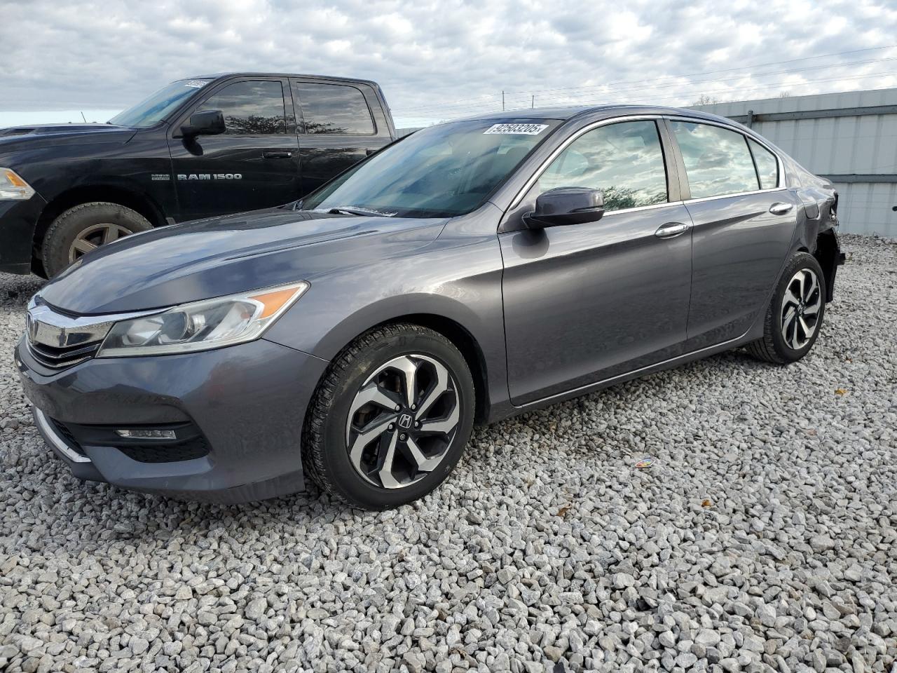 2016 HONDA ACCORD