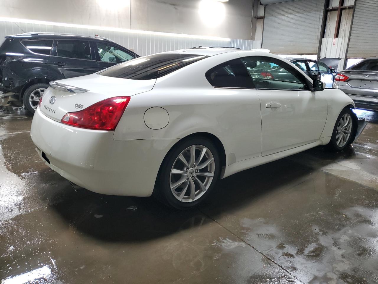 2014 INFINITI Q60