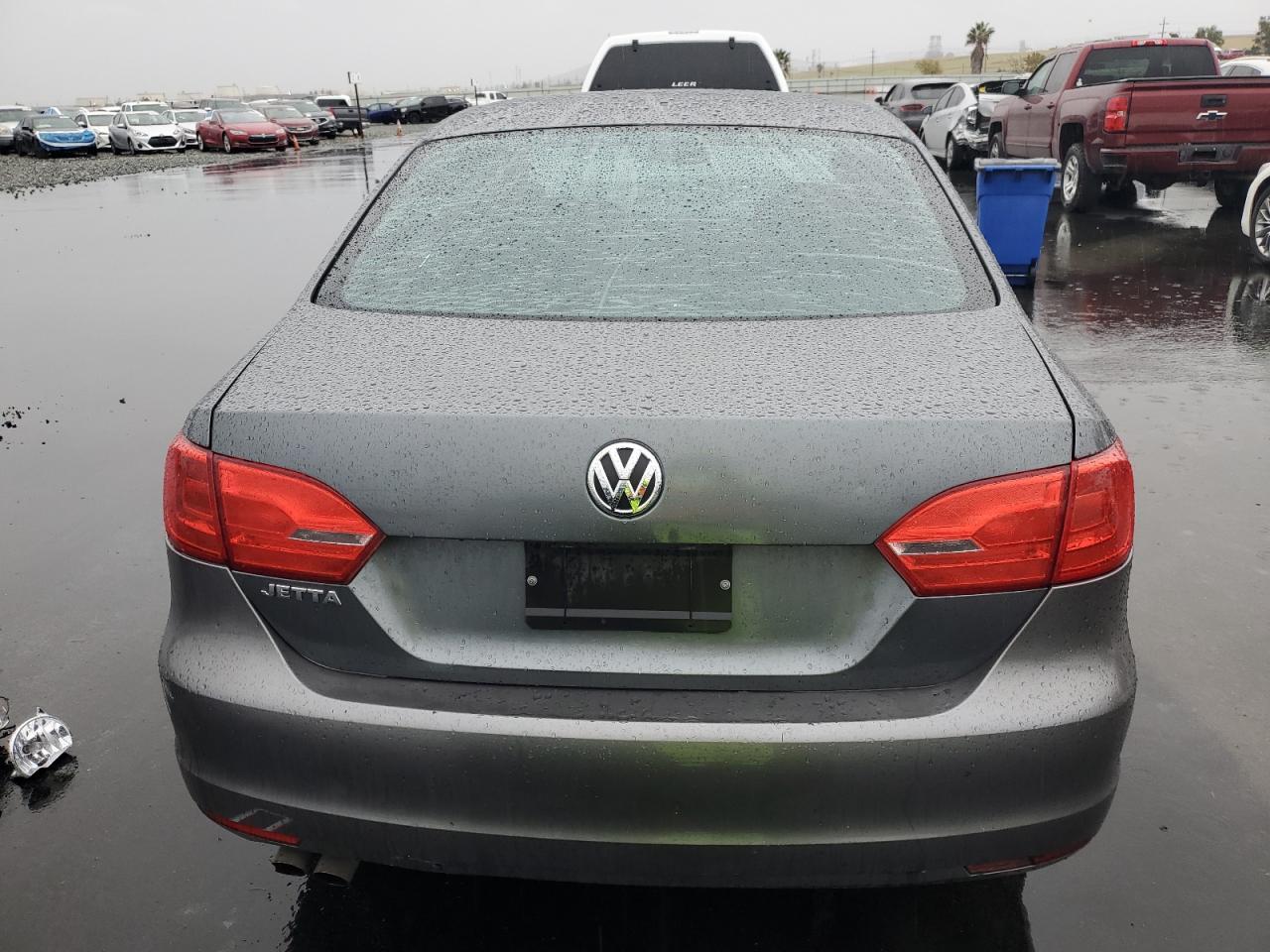 2011 VOLKSWAGEN JETTA